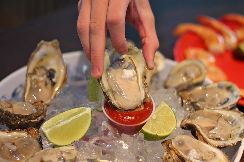 Jak jíst ústřice a jak poznat čerstvé Jak jíst ústřice a jak poznat čerstvé